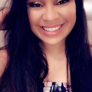 Meet your Posher, Rebeca